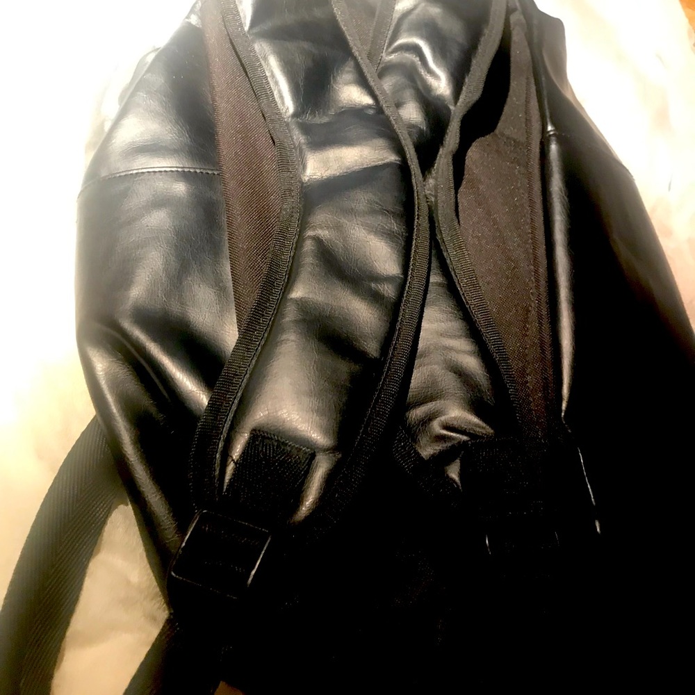 Bundle of two adidas back pack normal used condition no holes